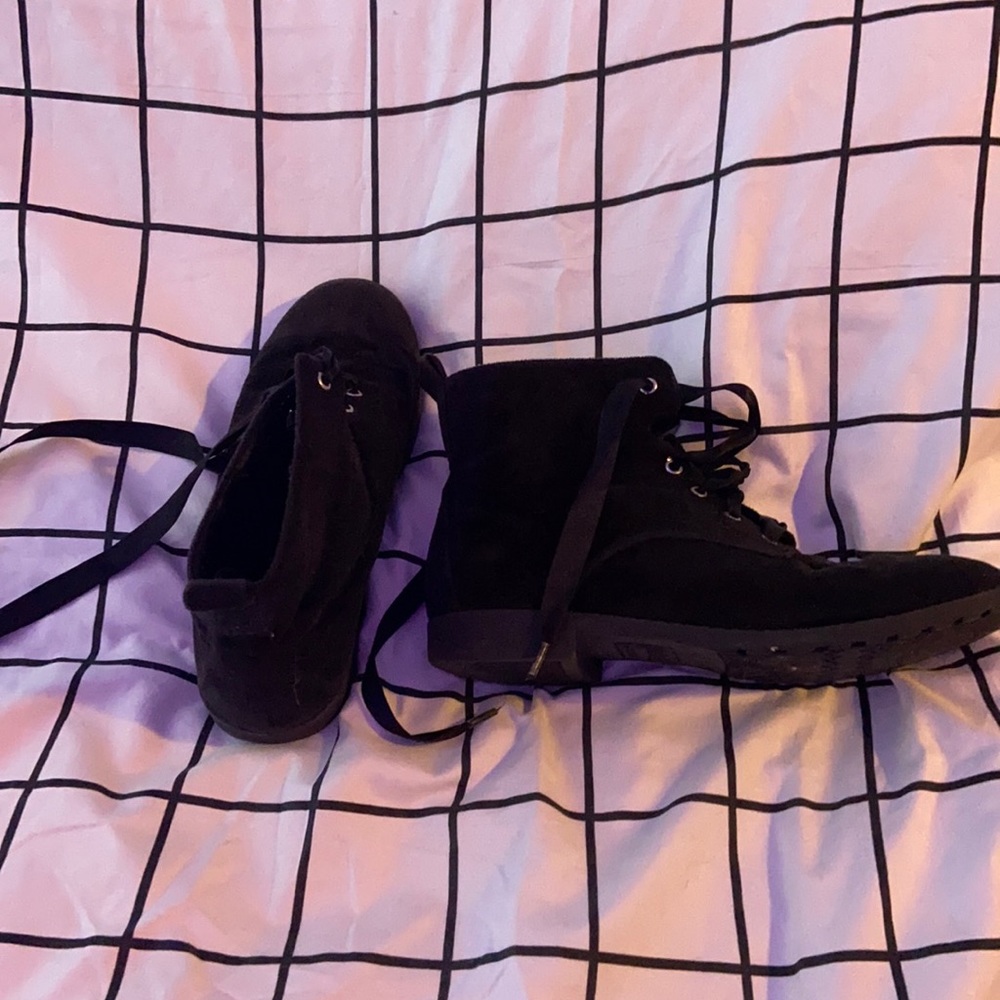 Boots brash black